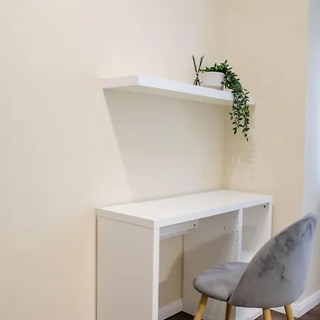 Apartment Beautiful New Super Location *