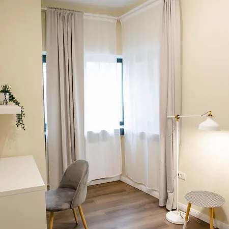 Beautiful New Super Location Apartment