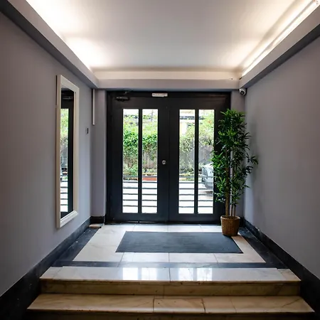 Beautiful New Super Location Apartment