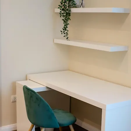 Beautiful New Super Location Apartment