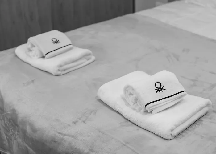 Beautiful New Studios&apartments Super Location Апартаменты *