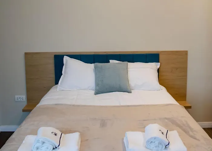 Beautiful New Studios&Apartments Super Central Location Апартаменти Бухарест