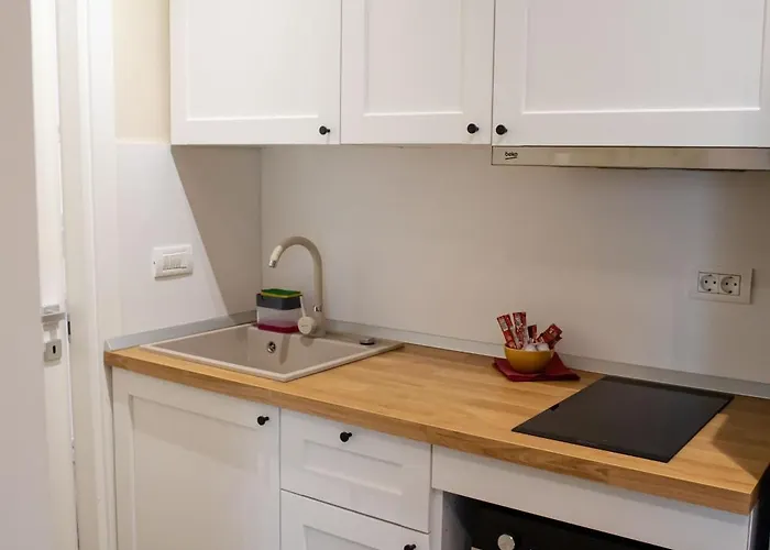 Beautiful New Studios&Apartments Super Central Location * 부쿠레슈티